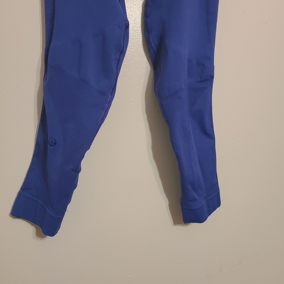 Lululemon | Women's Blue Zone In Tight High Waist Compression Leggings (Size 6) - Picture 7 of 13